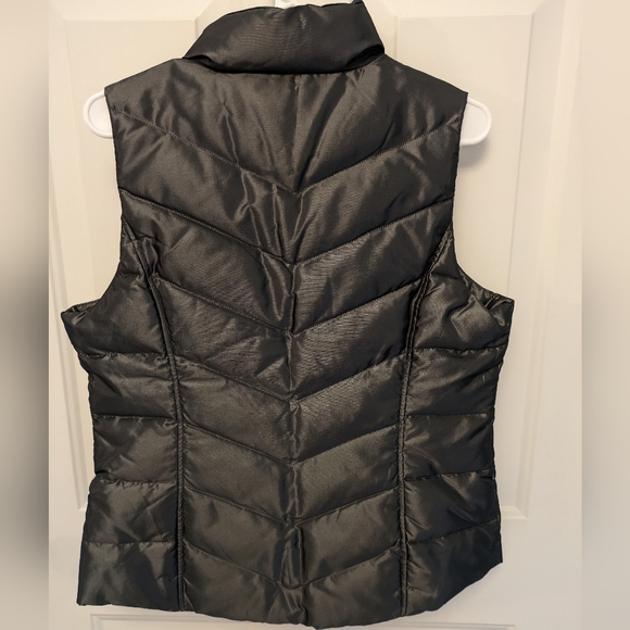 Lands end down vest jacket, size small, silver - Picture 4 of 4